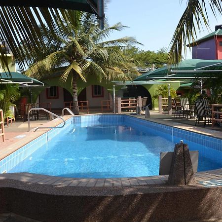 Kaysens Grande Hotel Tema Exterior photo